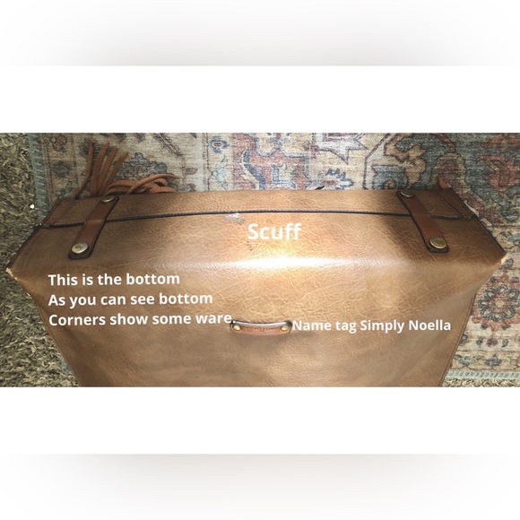 Simply Noelle- fringed bag. - Picture 9 of 9